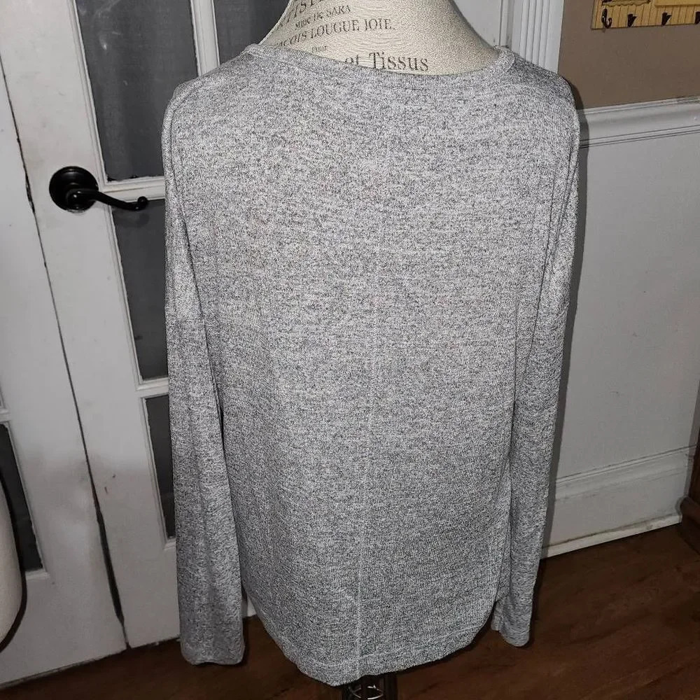 Rag & Bone/ Jean Womens Heathered Gray V Neck Sweater Medium - Picture 2 of 5